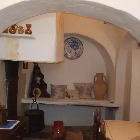 Trulli La Casa Di Rosa فندق مبيت وإفطار ألبيروبيللو