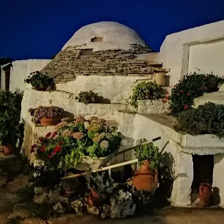 Trulli La Casa Di Rosa 3*