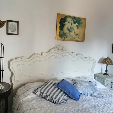 Trulli La Casa Di Rosa Bed and breakfast 3*