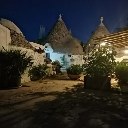 Trulli La Casa Di Rosa 3*