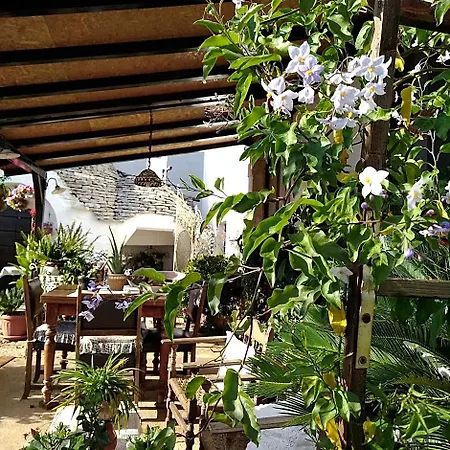 Trulli La Casa Di Rosa 3*
