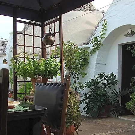Trulli La Casa Di Rosa Nocleg ze śniadaniem 3*